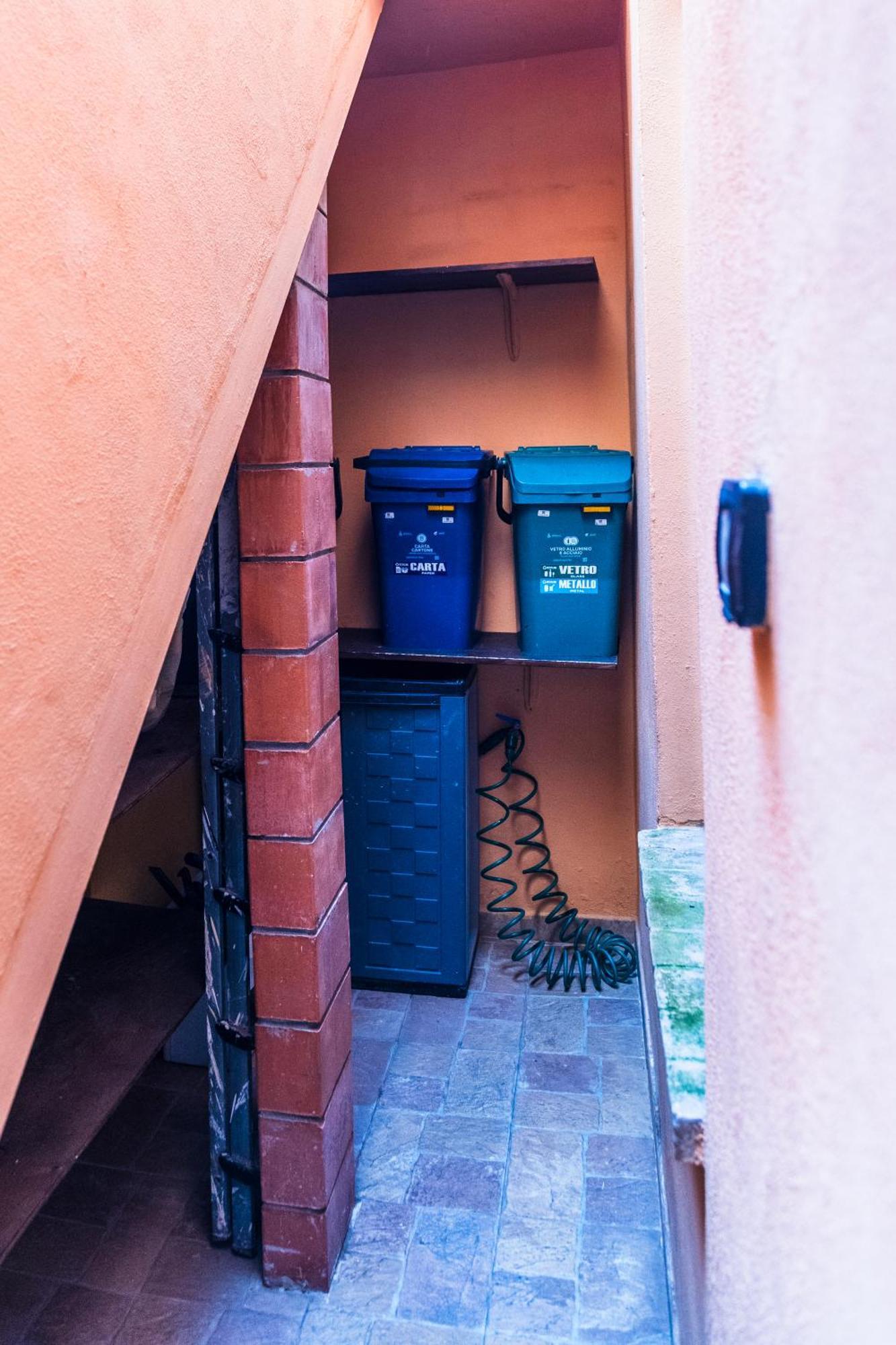 La Casa Di Ryan - Camere - Policlinico - Cittadella Monserrato Bagian luar foto